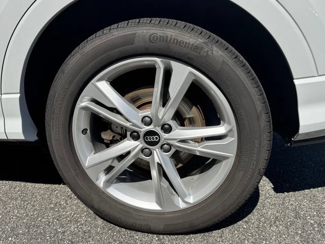 Certified 2022 Audi Q3 2.0T Premium Plus w/ Premium Plus Package AWD/4WD image 13