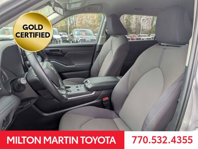 Certified 2024 Toyota Highlander LE FWD image 19