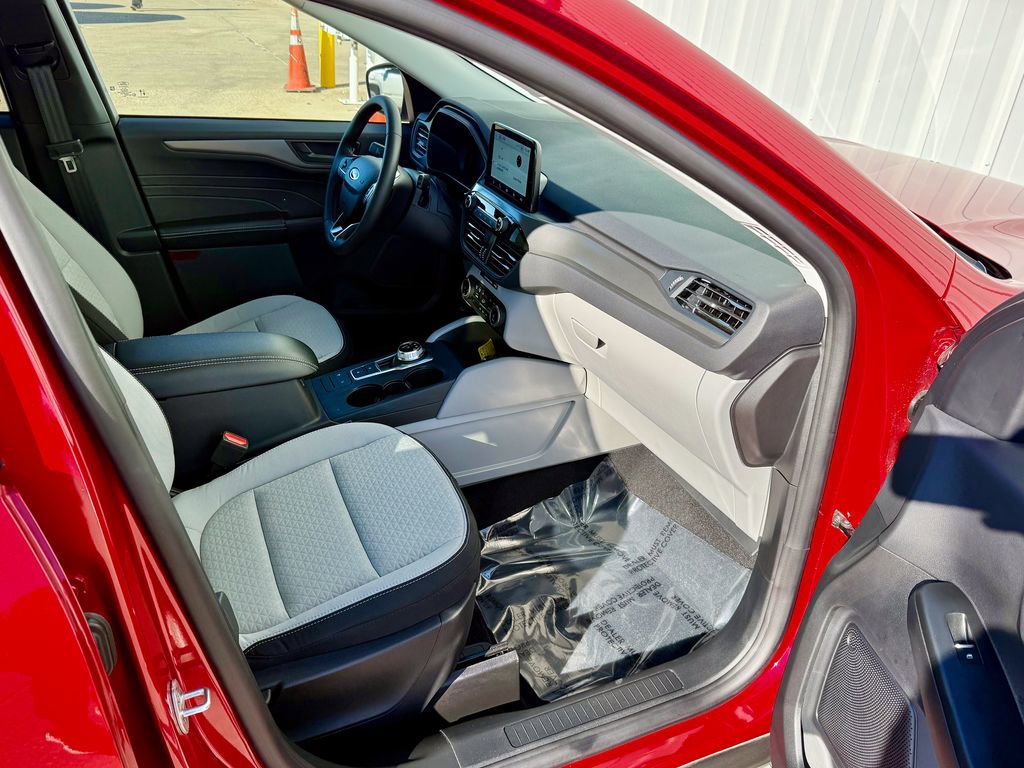 Certified 2025 Ford Escape Active w/ Cold Weather Package image 18