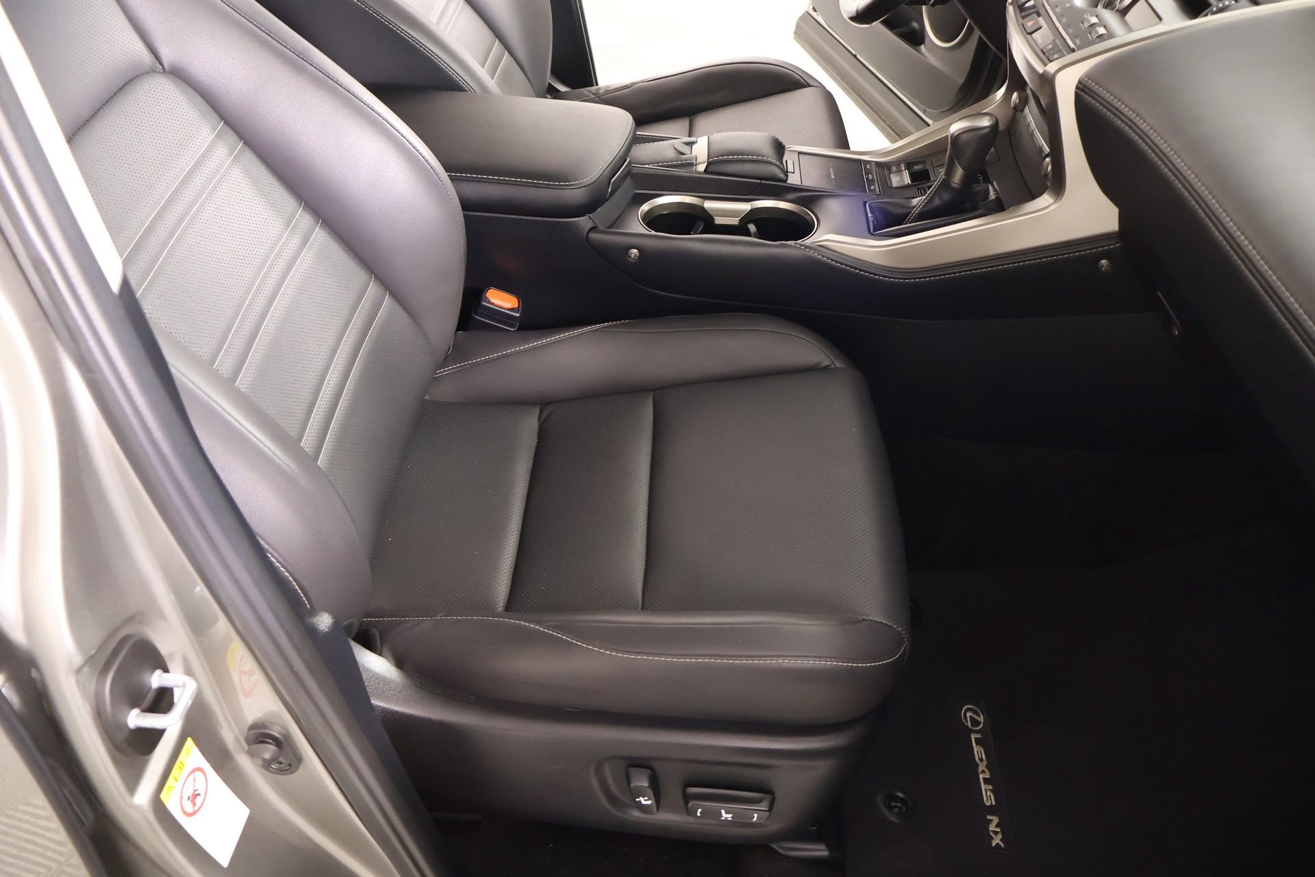 Used 2018 Lexus NX 300 FWD w/ Premium Package image 14