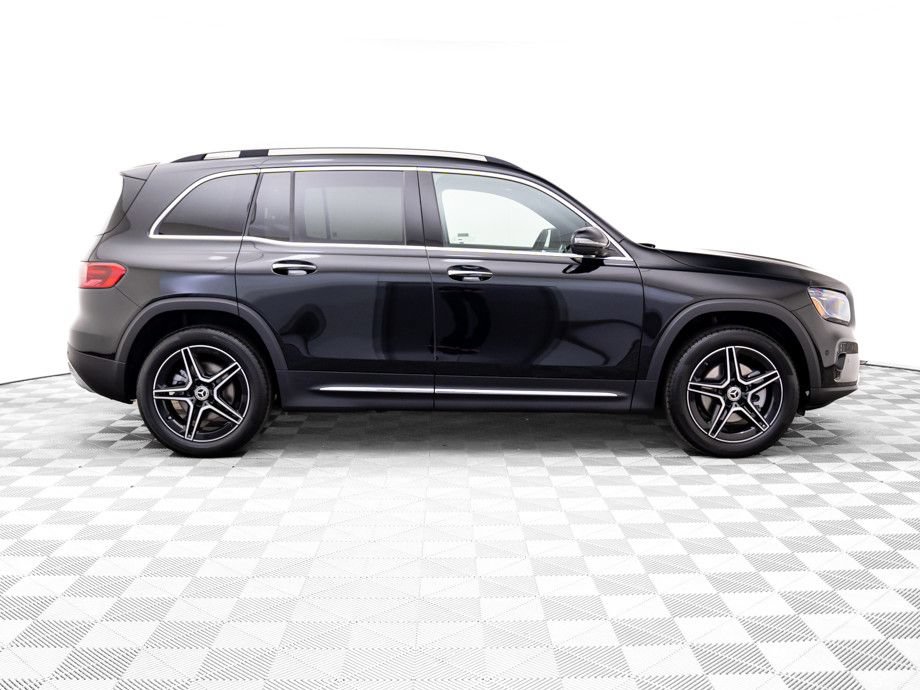 New 2026 Mercedes-Benz GLB 250 4MATIC image 6