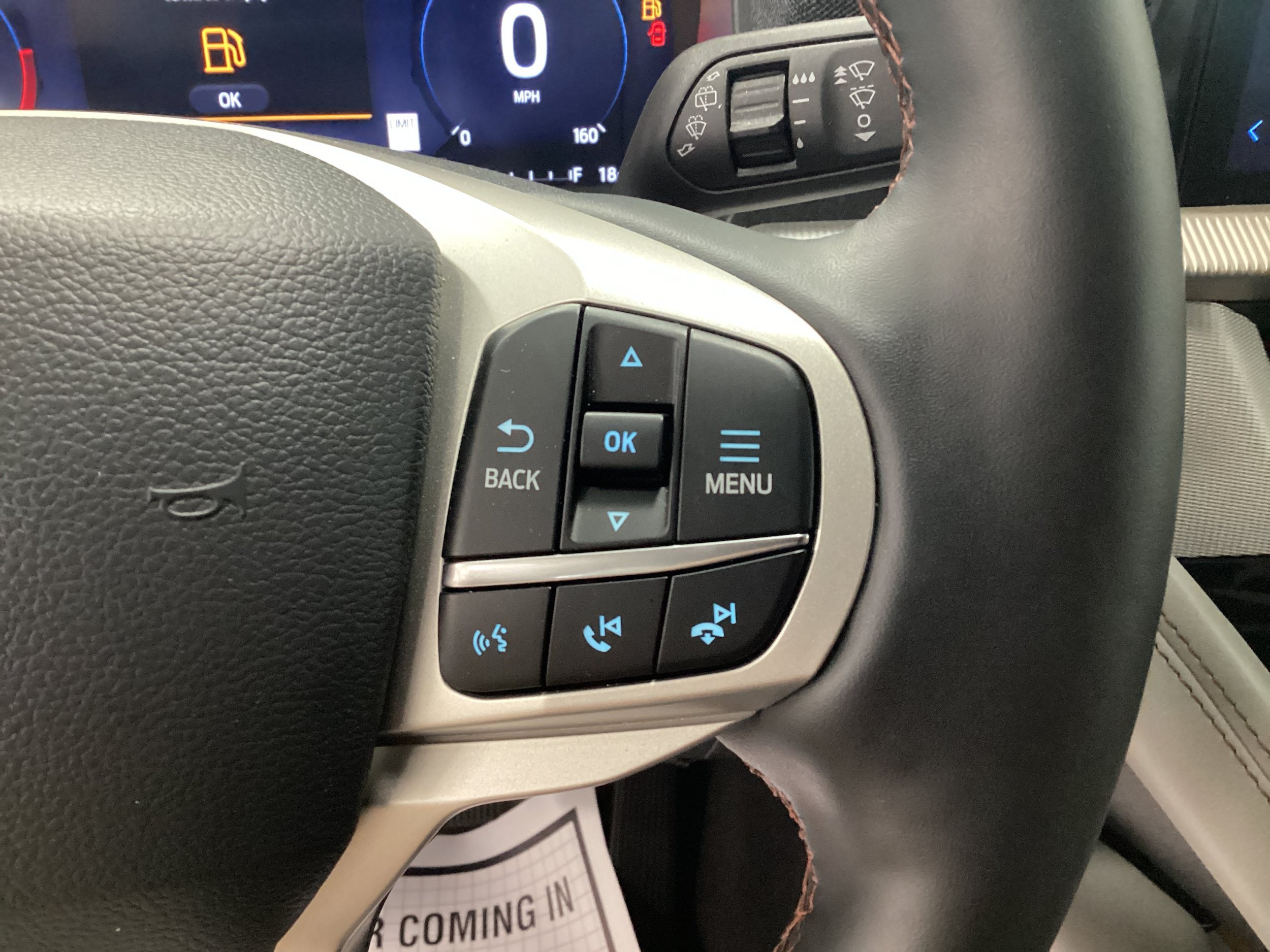 Used 2025 Ford Explorer Active w/ Active Comfort Package AWD/4WD image 23