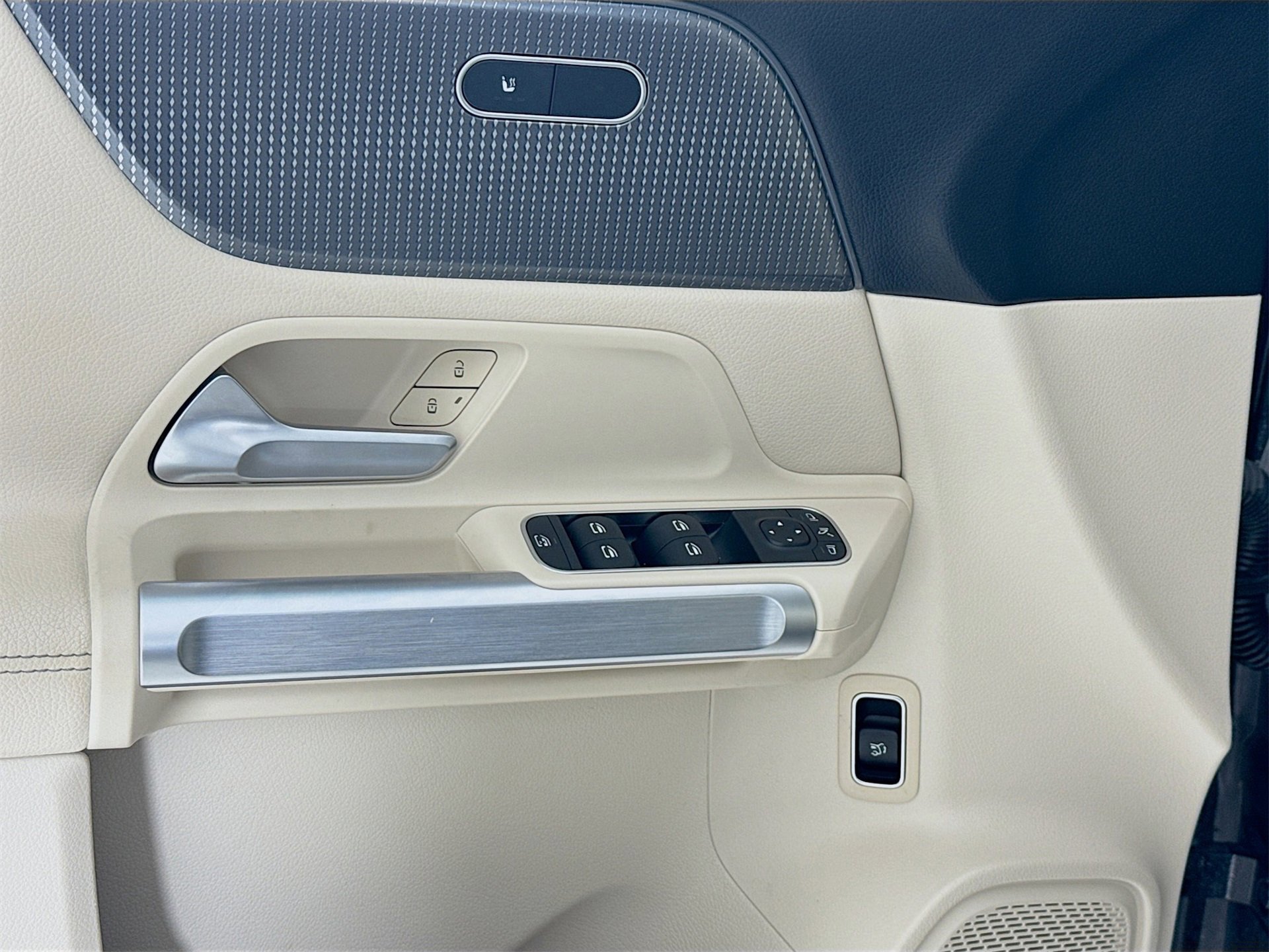 Certified 2022 Mercedes-Benz GLB 250 image 18