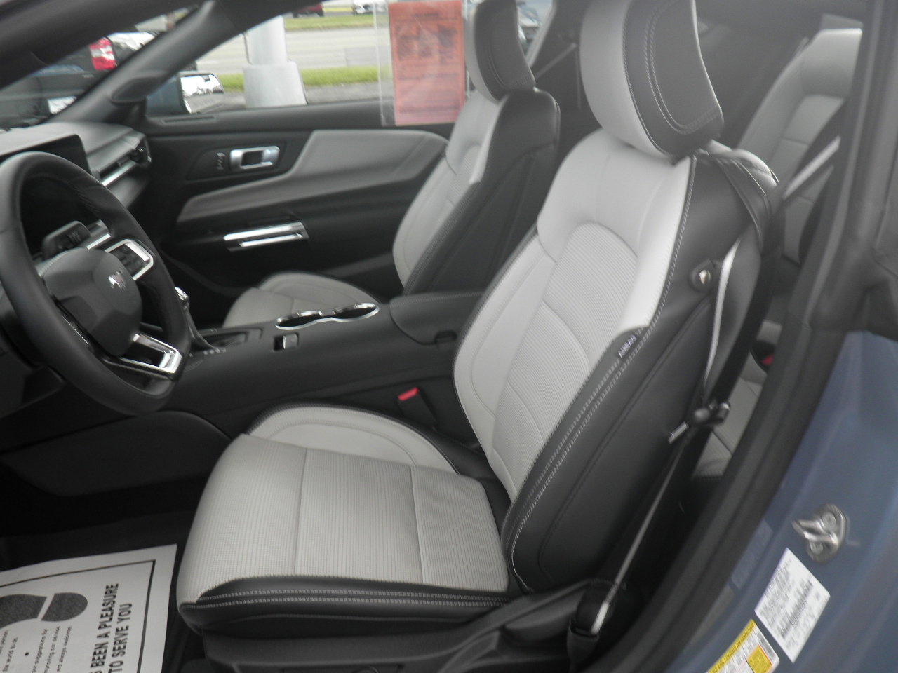 Used 2025 Ford Mustang Premium image 14