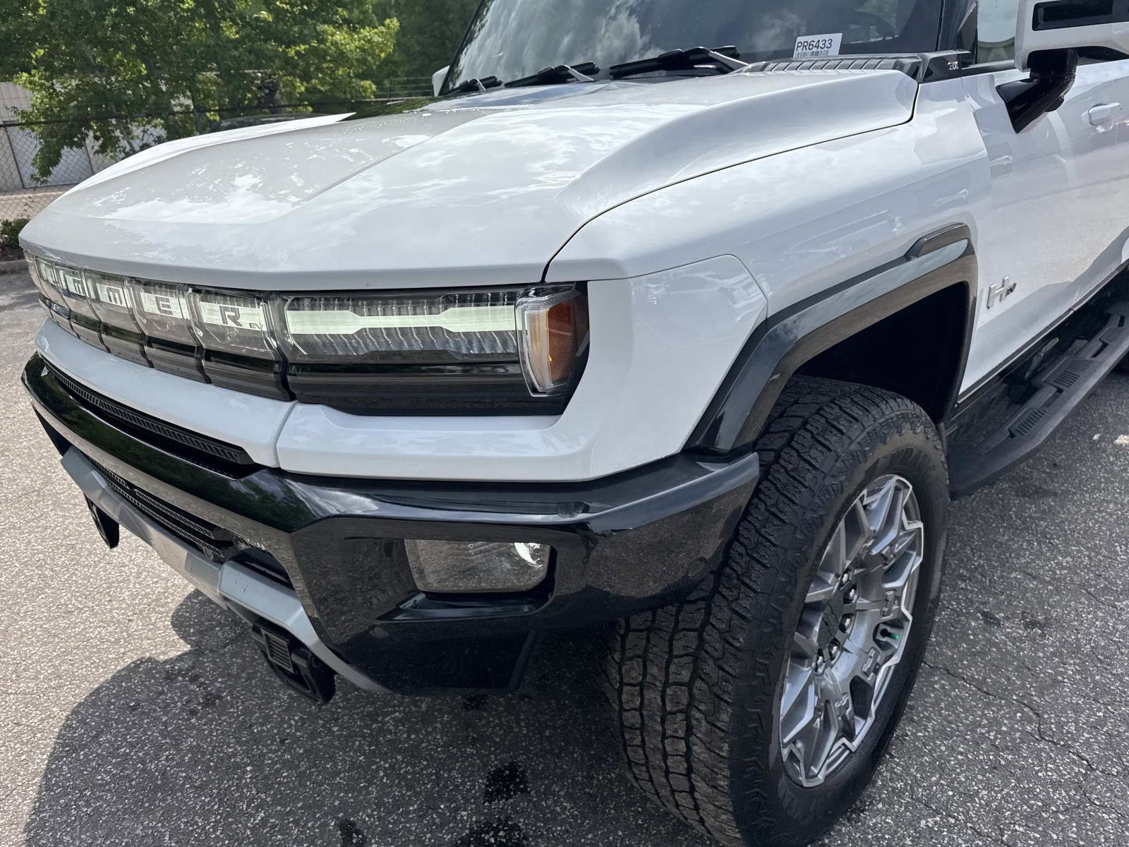 Used 2025 GMC Hummer EV 3X AWD/4WD image 9
