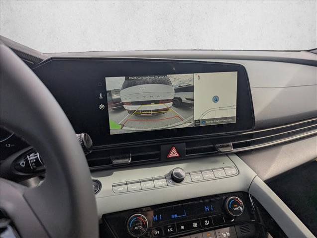 Certified 2025 Hyundai Elantra Limited FWD image 13