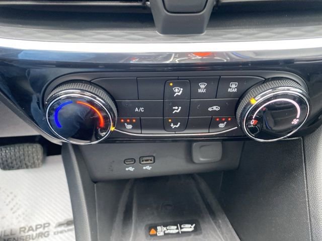 Used 2025 Buick Encore GX Sport Touring w/ Experience Buick Package image 11