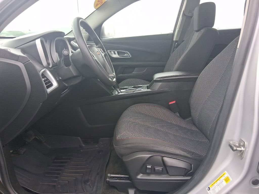 Used 2017 Chevrolet Equinox LS image 13