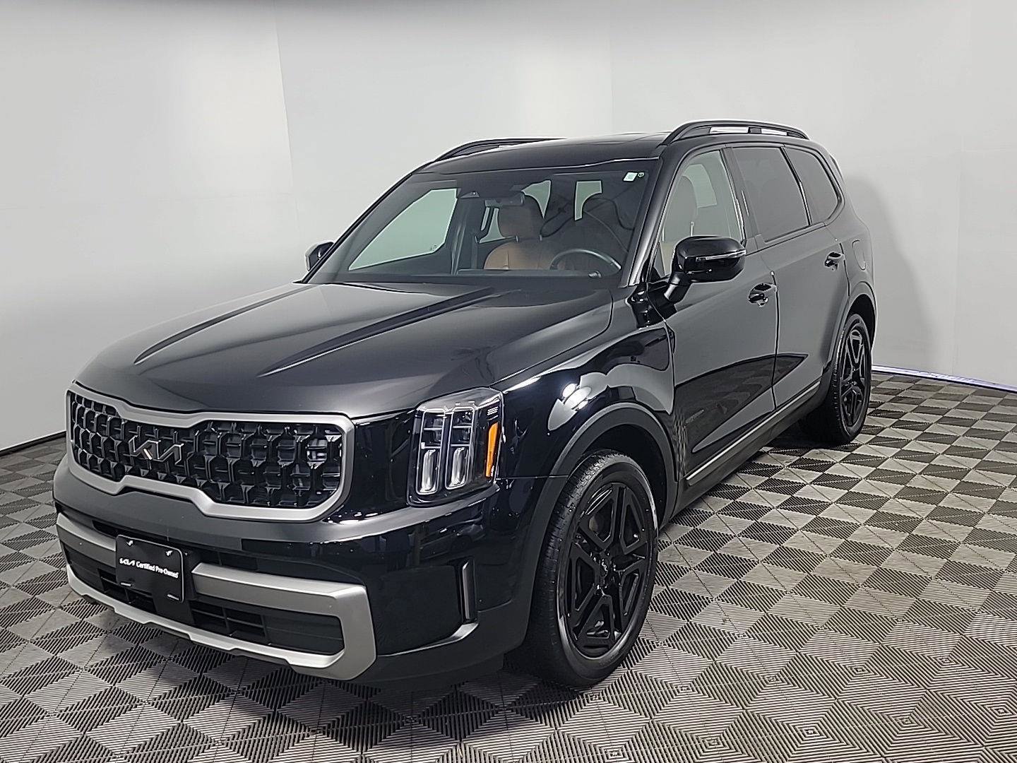Used 2023 Kia Telluride EX X-Line image 13