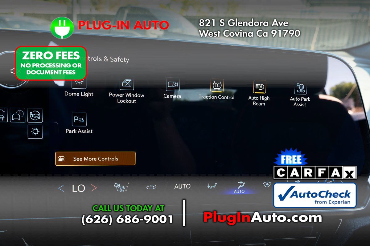 Used 2024 Chevrolet Equinox EV RS FWD image 32