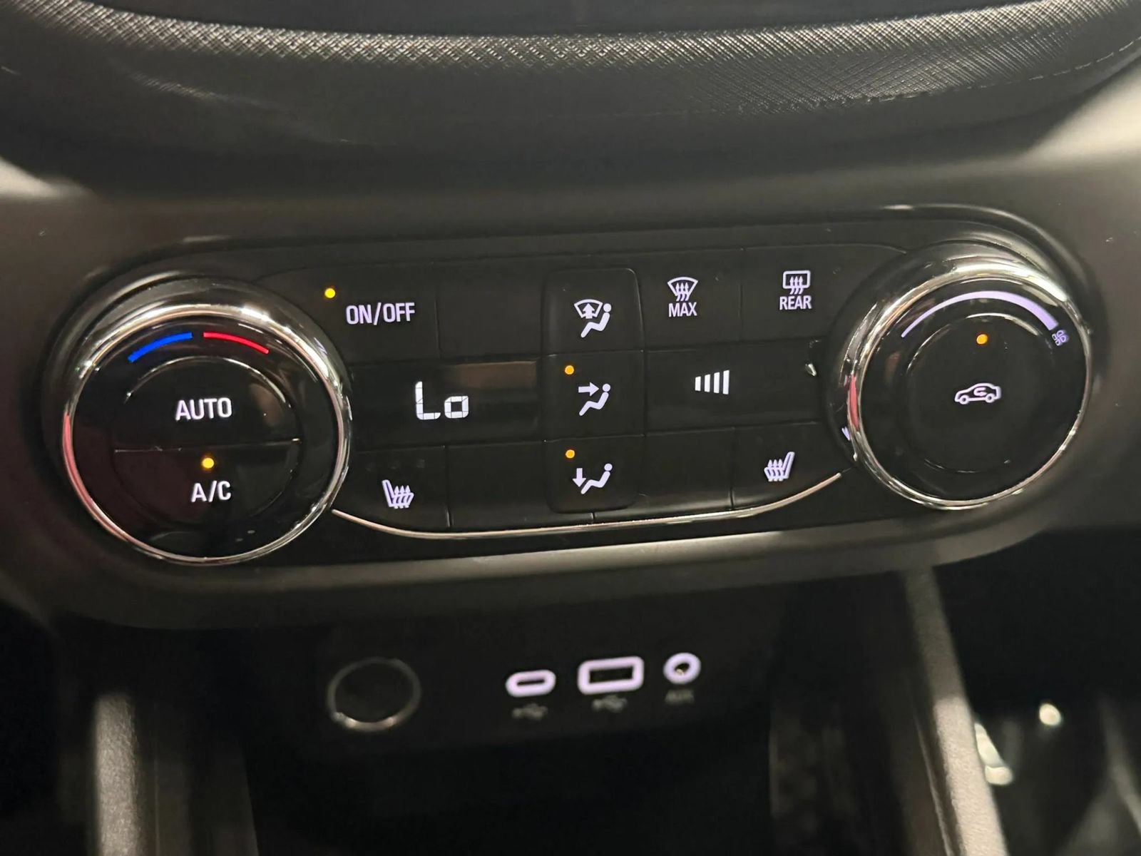 Used 2021 Chevrolet TrailBlazer LT w/ Convenience Package FWD image 29