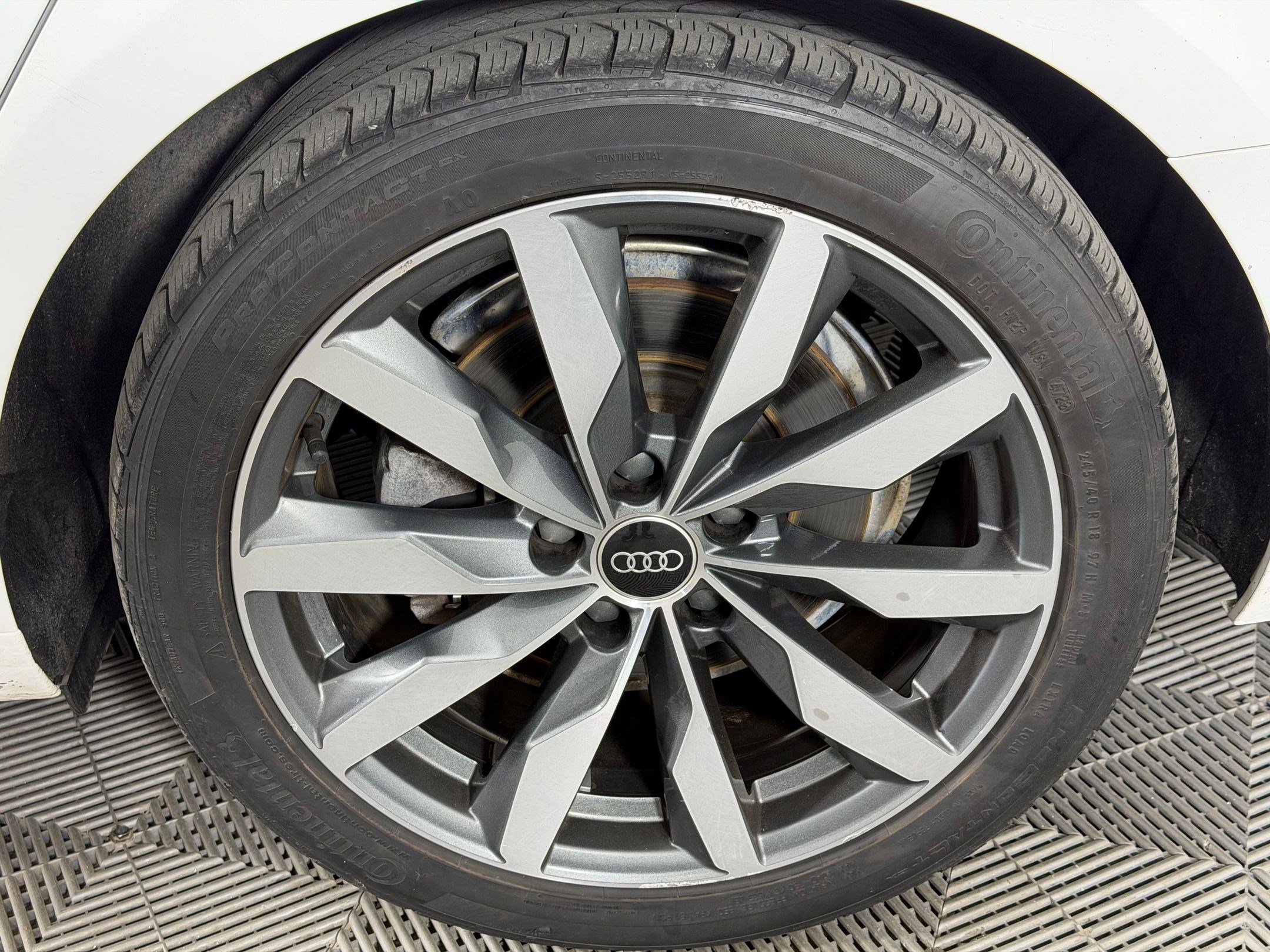 Used 2022 Audi A4 2.0T Premium Plus w/ Premium Plus Package AWD/4WD image 12