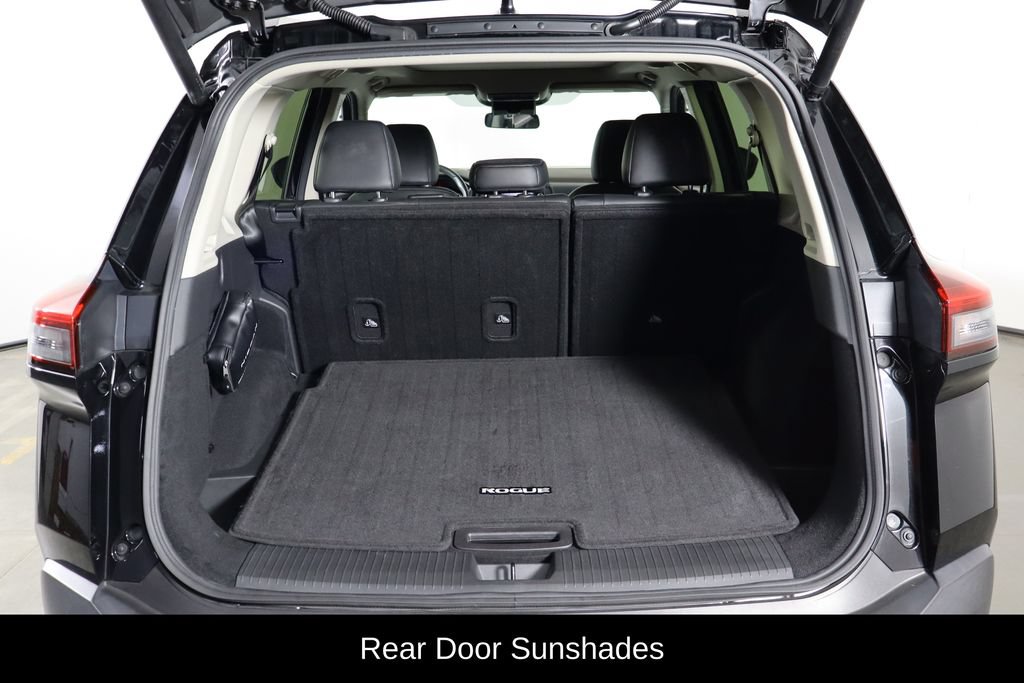 Used 2023 Nissan Rogue SV w/ SV Premium B Package FWD image 17