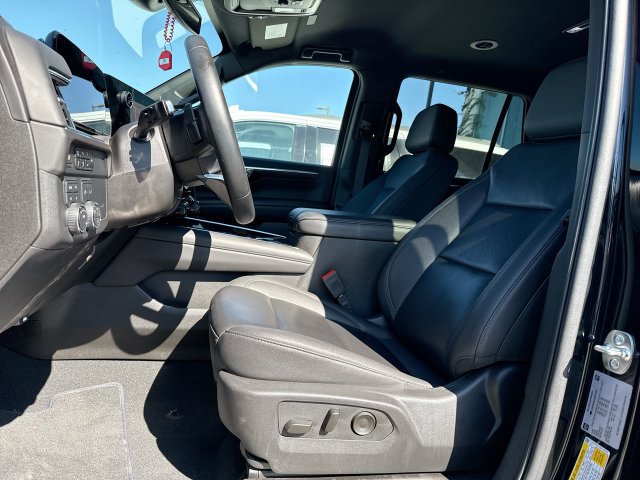 Used 2025 Chevrolet Tahoe Z71 AWD/4WD image 12