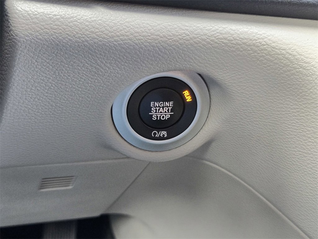 Used 2017 Chrysler Pacifica Touring-L Plus w/ Advanced Safetytec Group image 23