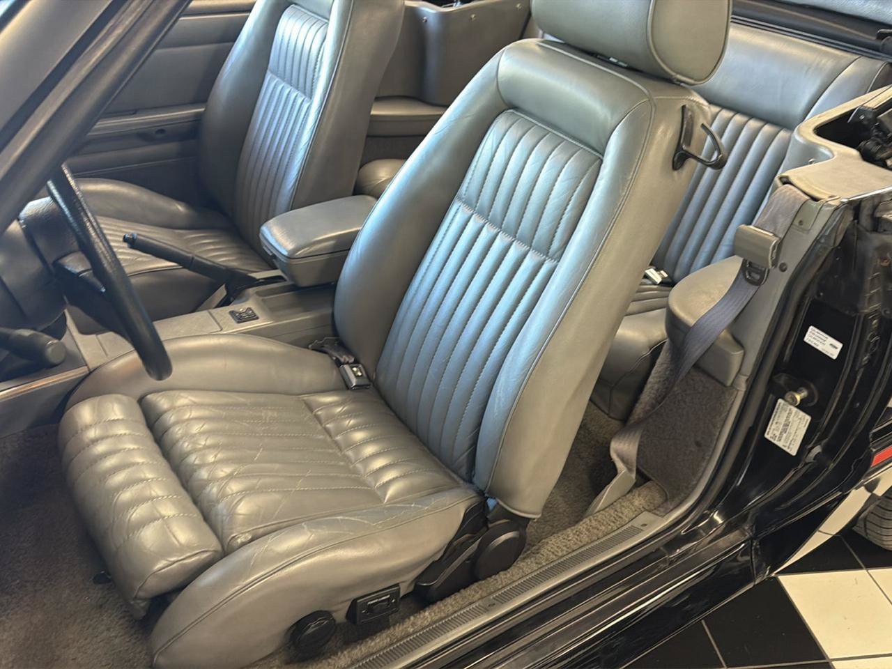 Used 1988 Ford Mustang GT RWD image 16