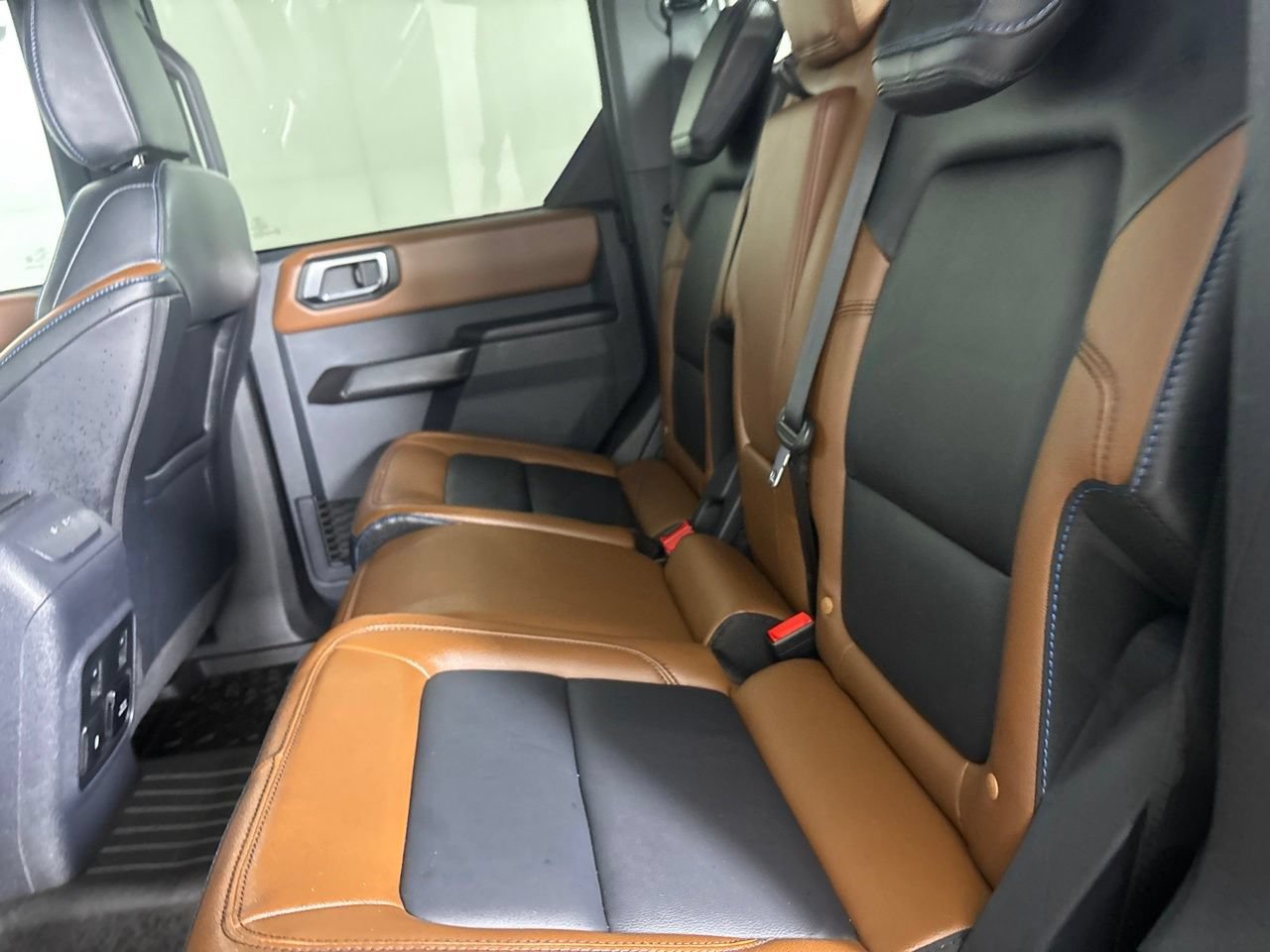 Used 2024 Ford Bronco Outer Banks AWD/4WD image 20