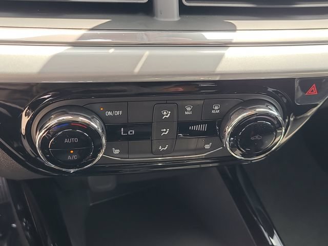 New 2026 Chevrolet Trax LT w/ Midnight Edition FWD image 28
