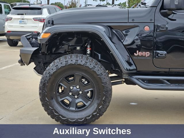 Used 2022 Jeep Gladiator Mojave w/ Cold Weather Group AWD/4WD image 14