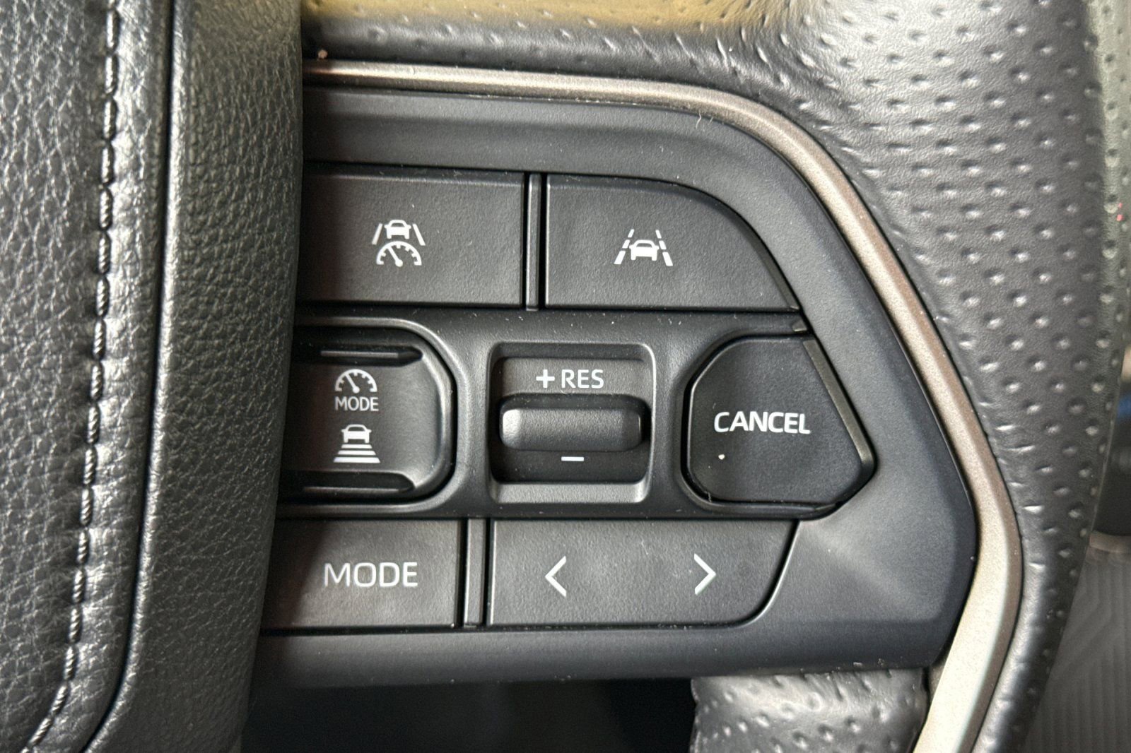 Certified 2025 Toyota 4Runner SR5 image 30