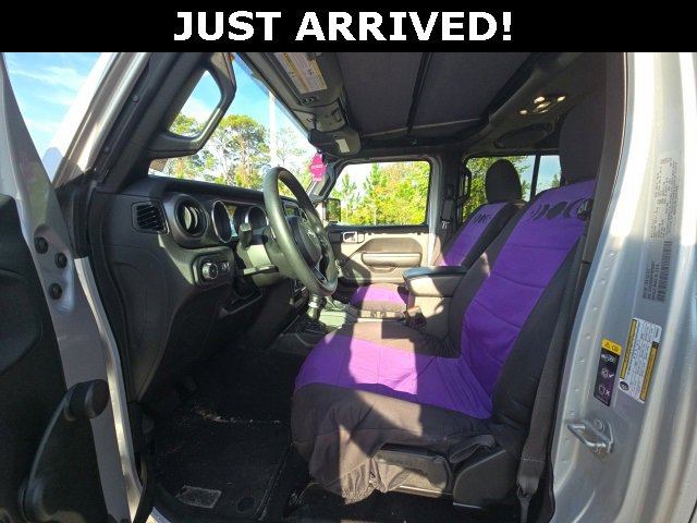 Used 2023 Jeep Wrangler Sport image 10