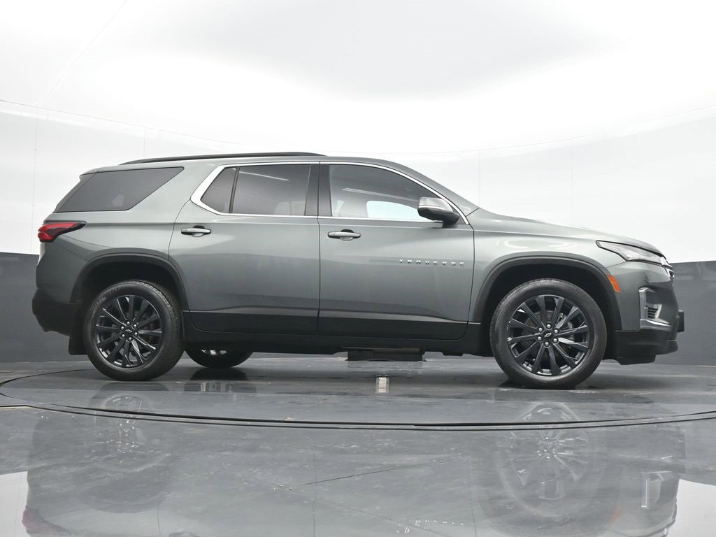 Used 2022 Chevrolet Traverse LT image 22