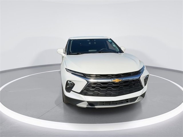 Used 2023 Chevrolet Blazer LT image 3