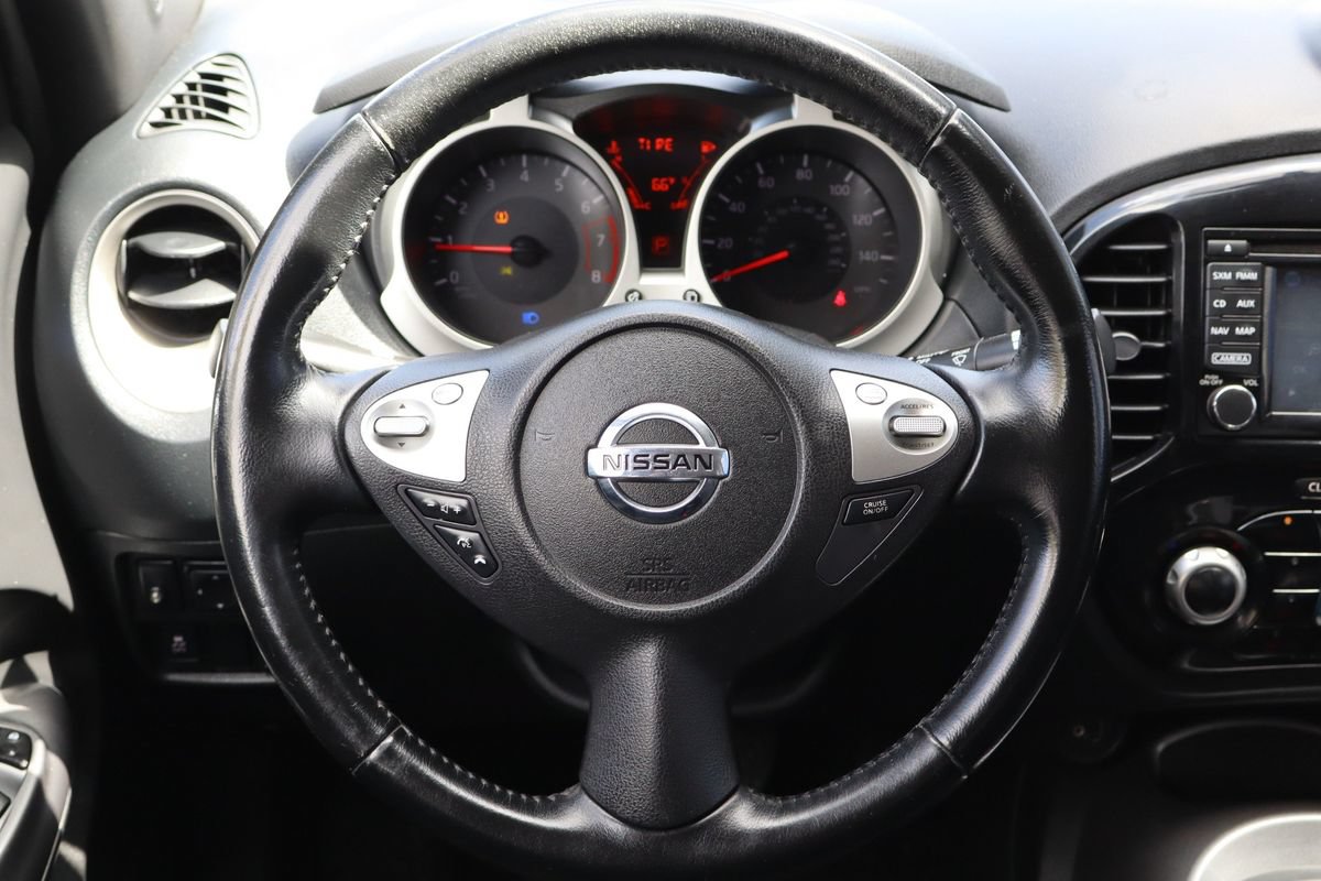 Used 2015 Nissan Juke SV w/ Technology Package AWD/4WD image 14