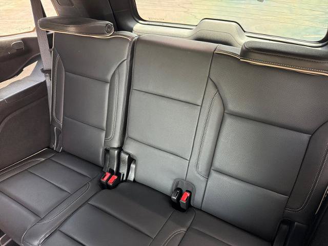 Used 2021 GMC Yukon SLT w/ SLT Luxury Plus Package AWD/4WD image 19