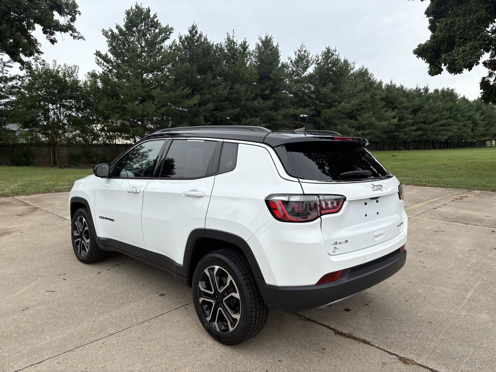 Used 2023 Jeep Compass Limited AWD/4WD image 22