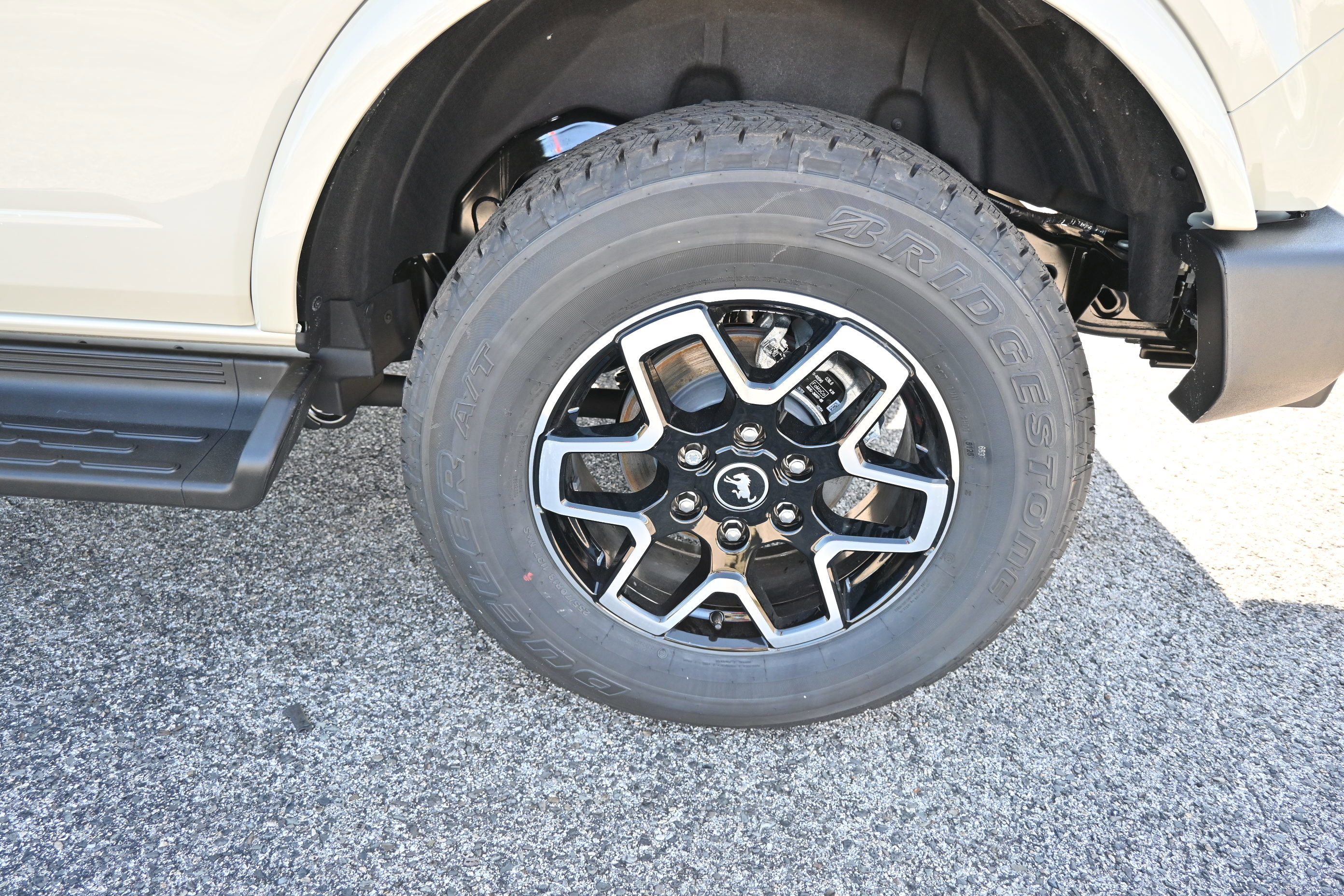 New 2026 Ford Bronco Outer Banks image 13