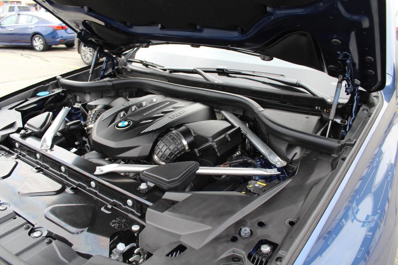 Used 2023 BMW X5 M50i w/ Climate Comfort Package image 33