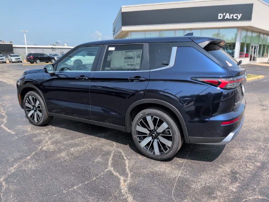 New 2026 Mitsubishi Outlander SE AWD/4WD image 8