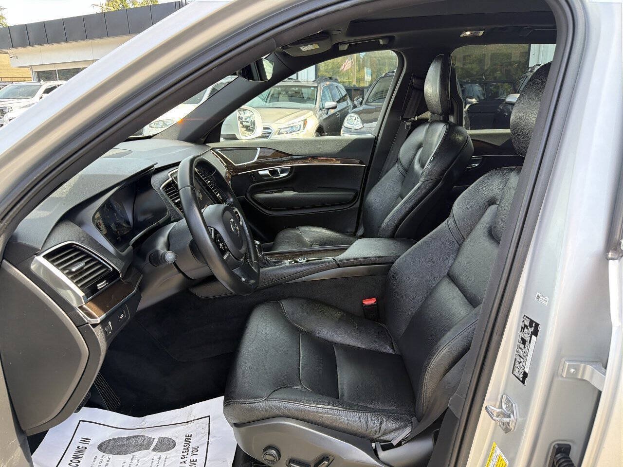 Used 2017 Volvo XC90 T6 Momentum w/ Vision Package AWD/4WD image 38