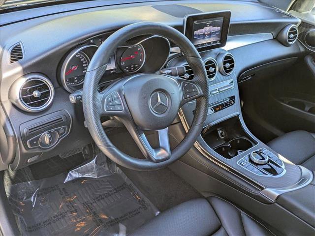 Used 2017 Mercedes-Benz GLC 300 4MATIC image 10