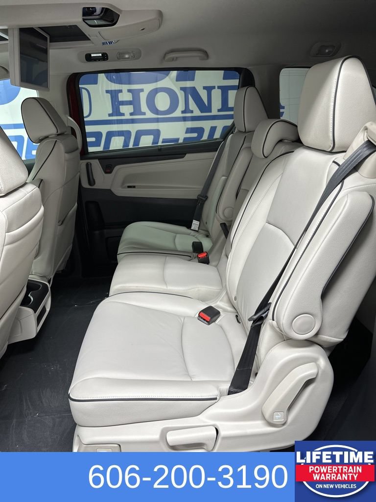 New 2026 Honda Odyssey Touring image 14