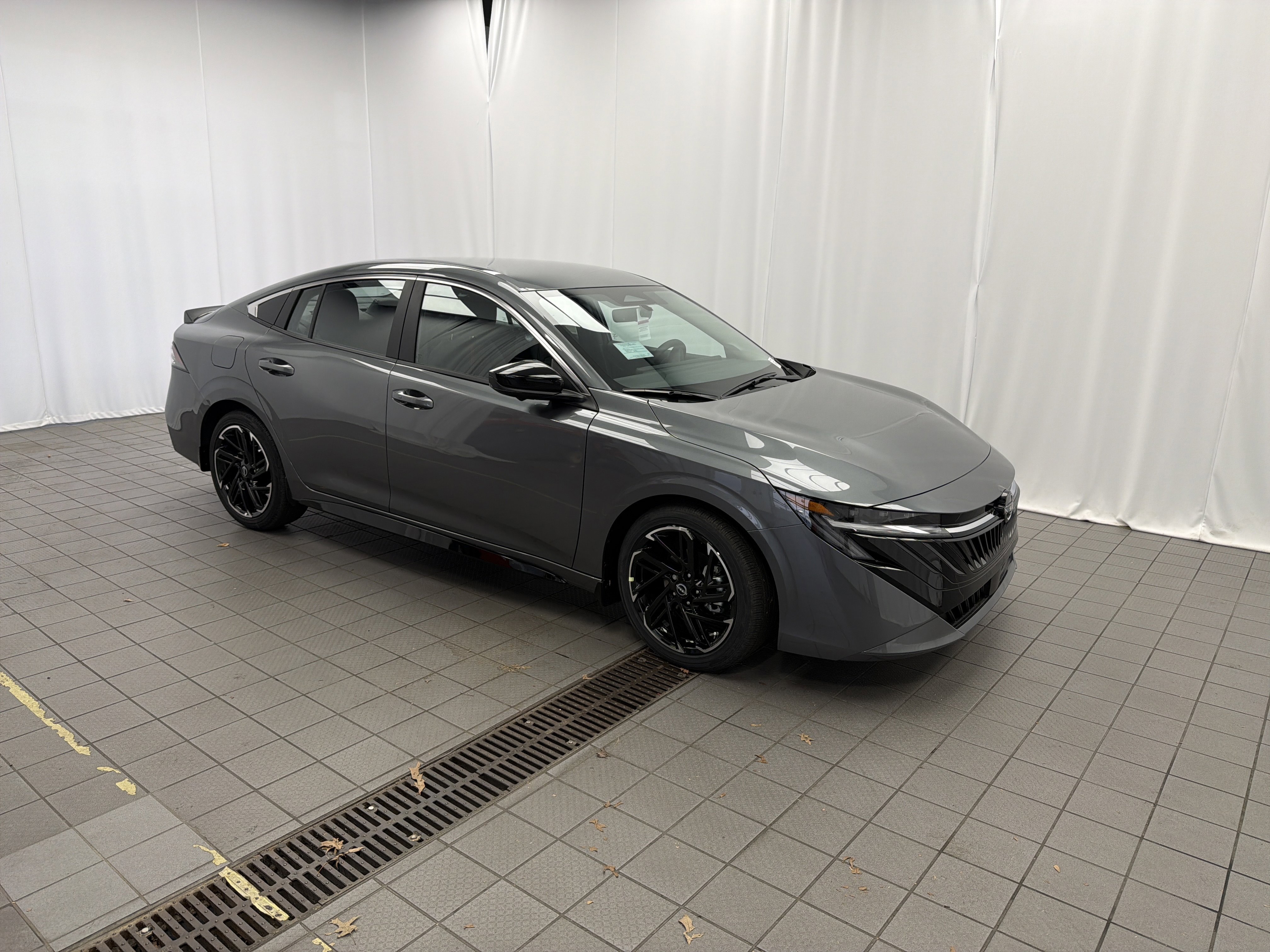 New 2026 Nissan Sentra SR w/ SR Premium Package FWD image 3