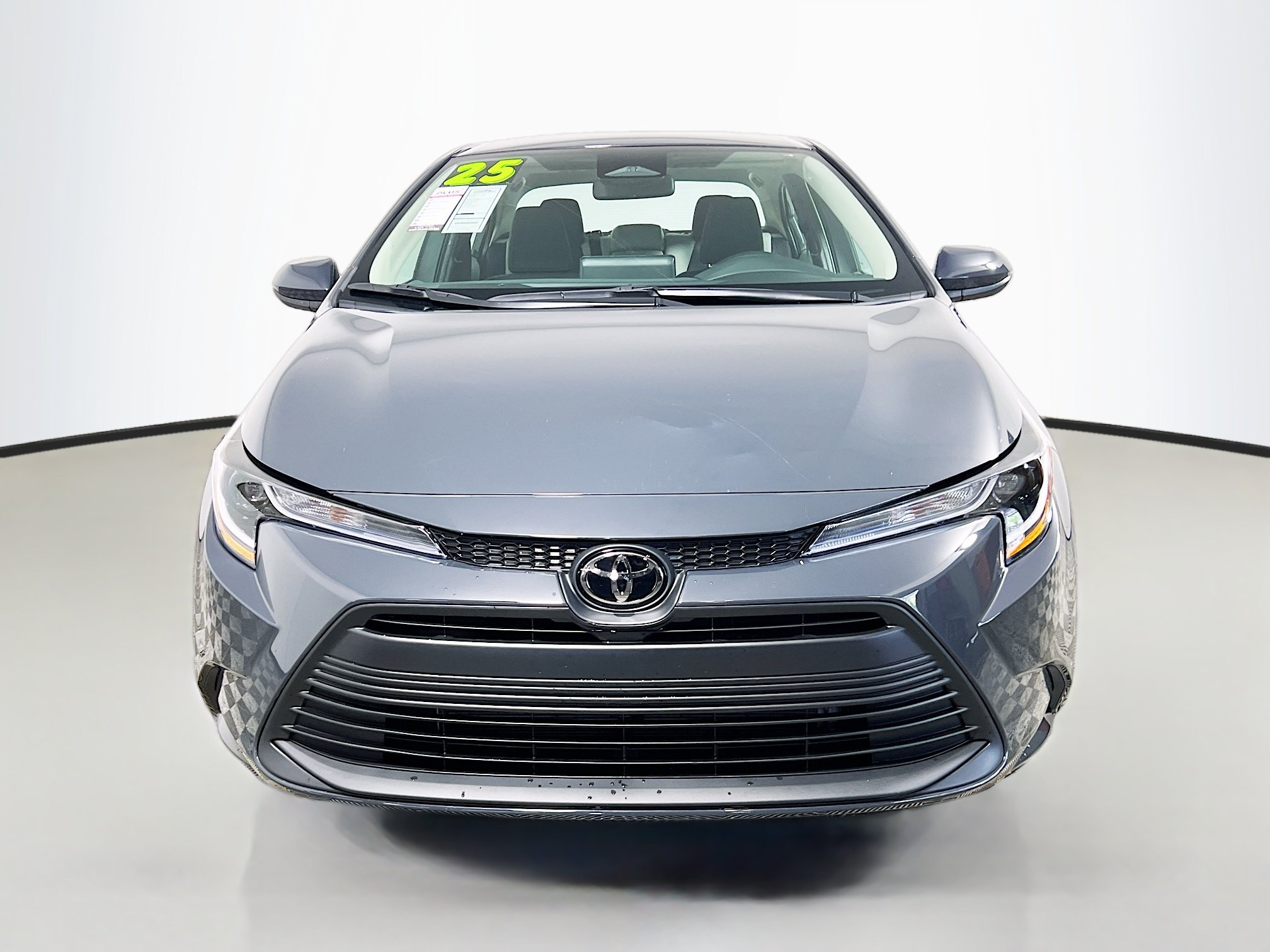 Used 2025 Toyota Corolla LE FWD image 11