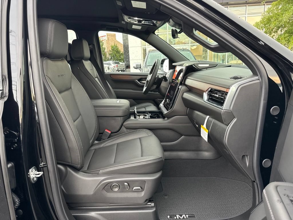 New 2026 GMC Yukon XL Denali w/ Advanced Technology Package AWD/4WD image 18