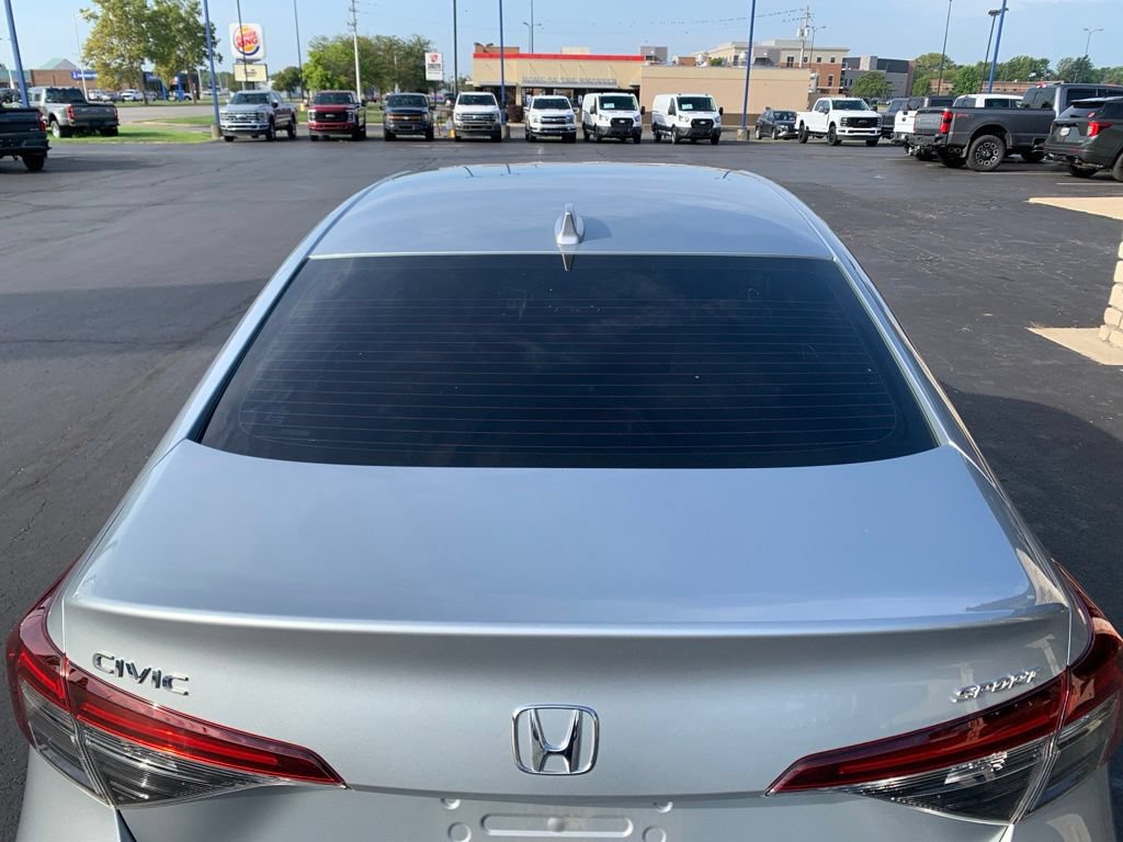 Used 2025 Honda Civic Sport image 5
