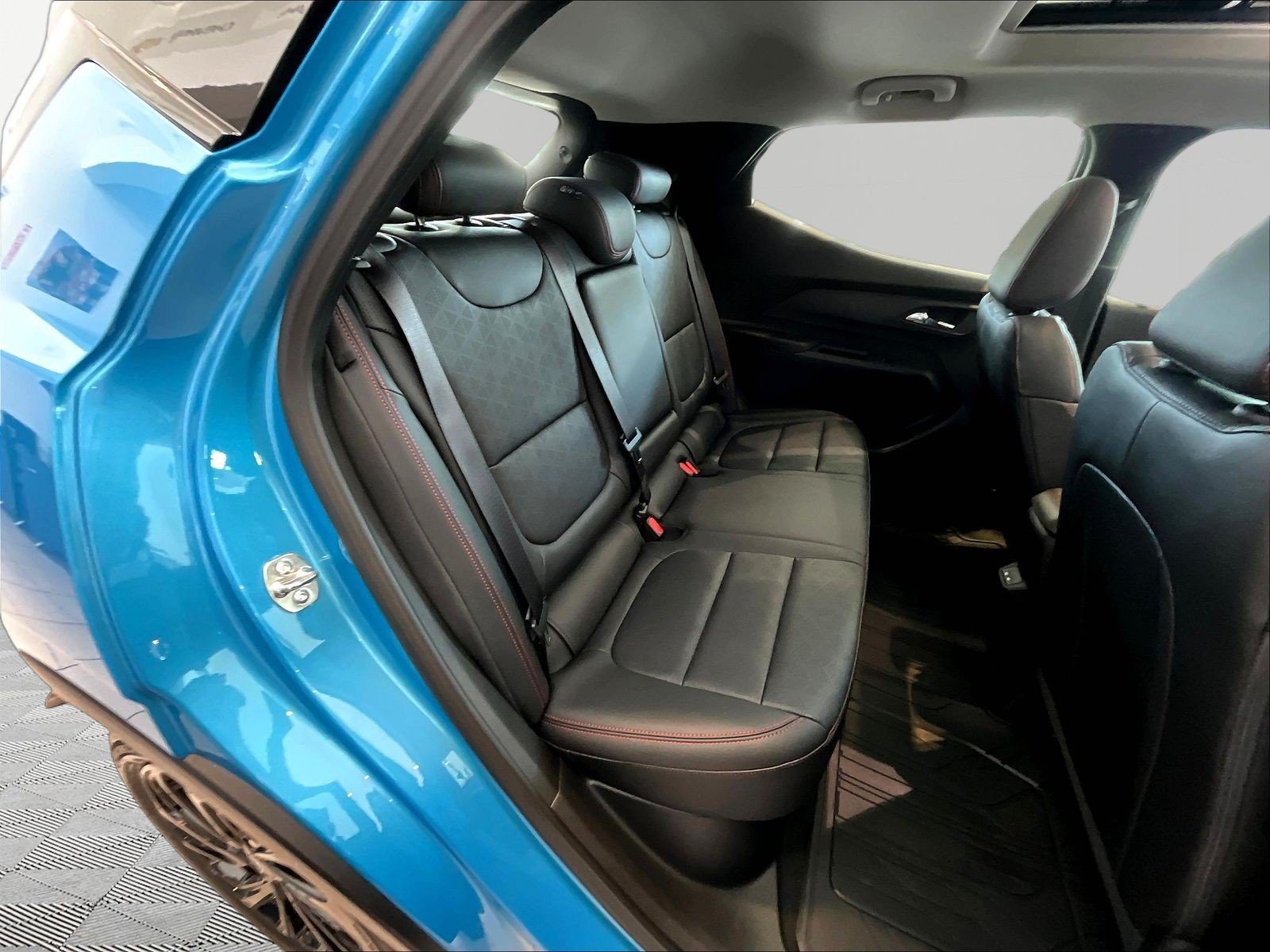 New 2027 Chevrolet Bolt RS w/ Technology Package FWD image 11