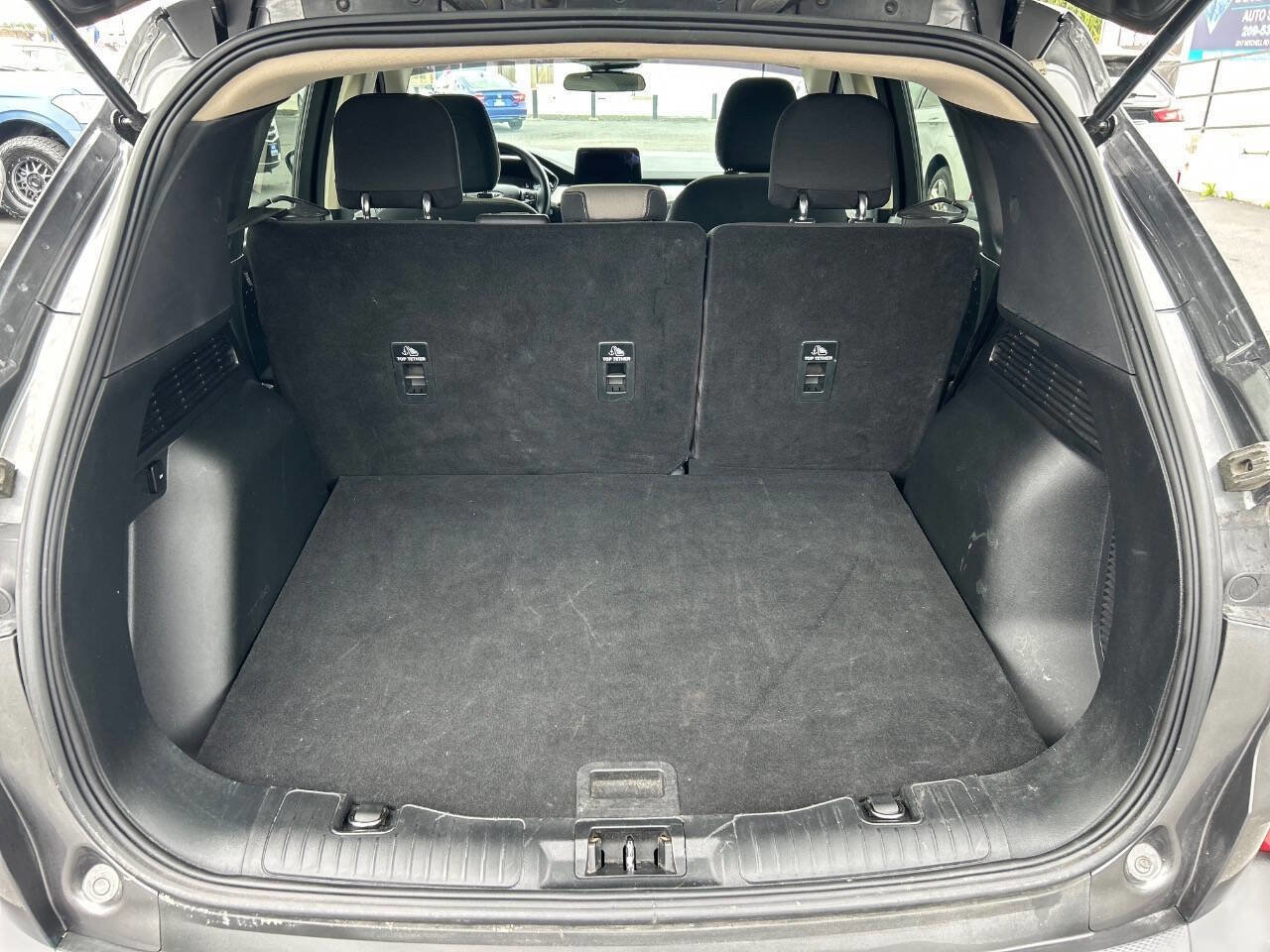 Used 2020 Ford Escape SE FWD image 18
