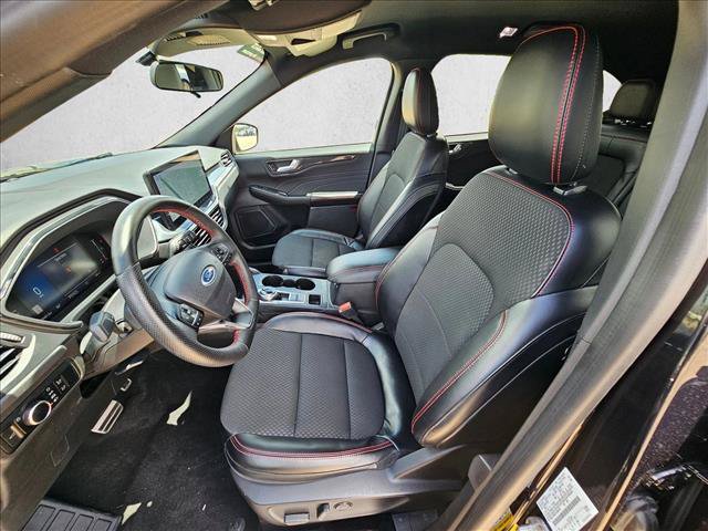 Used 2023 Ford Escape ST-Line w/ Tech Pack #1 FWD image 16