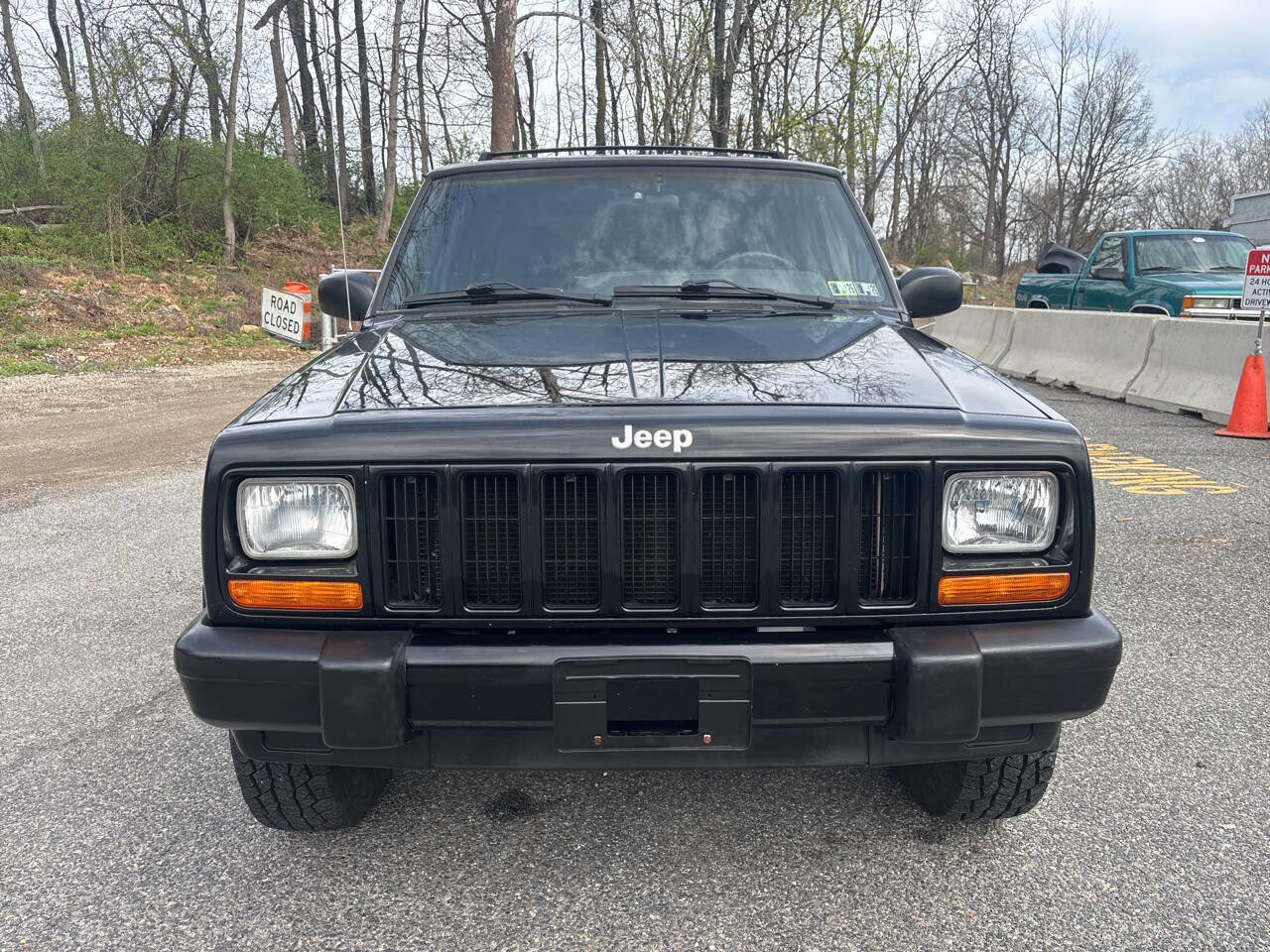 Used 2000 Jeep Cherokee Sport image 5