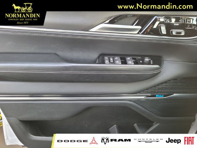 Used 2024 Jeep Grand Wagoneer L Series II w/ Quick Order Packagew 28T AWD/4WD image 13