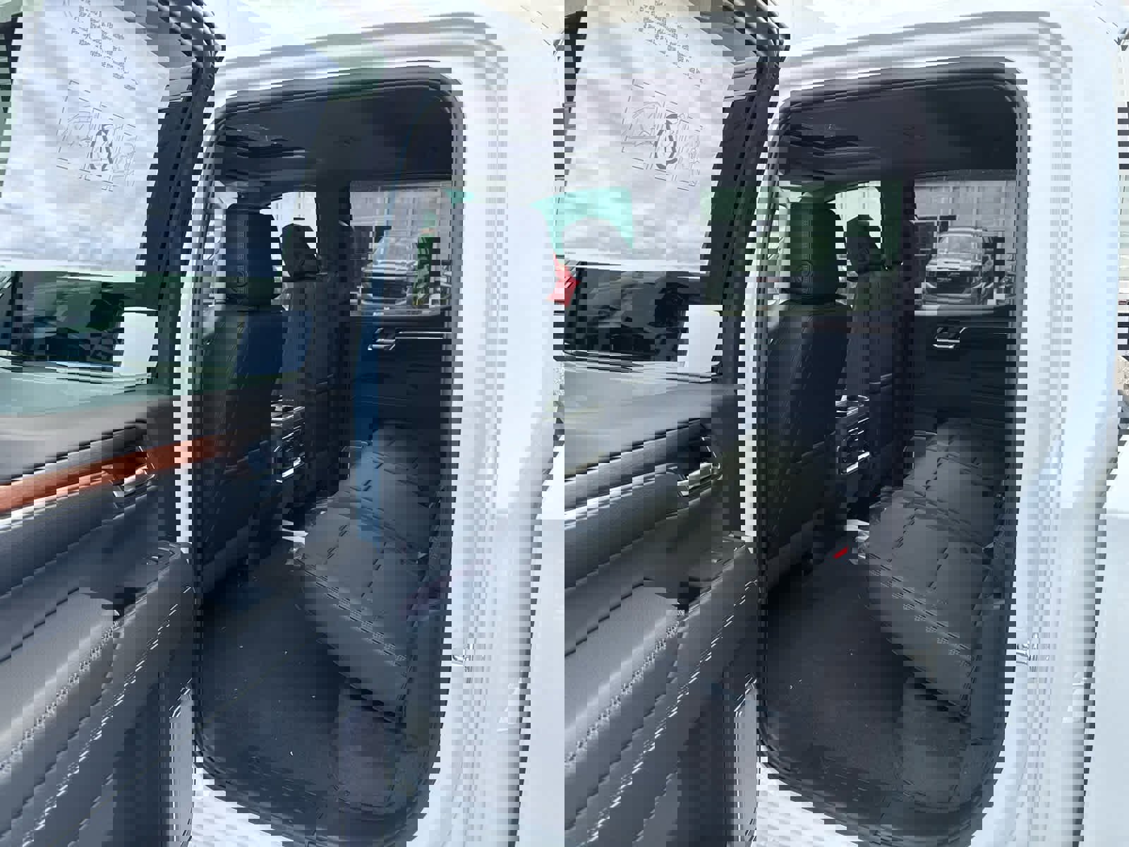 New 2026 GMC Sierra 1500 Denali w/ Denali Reserve Package image 12