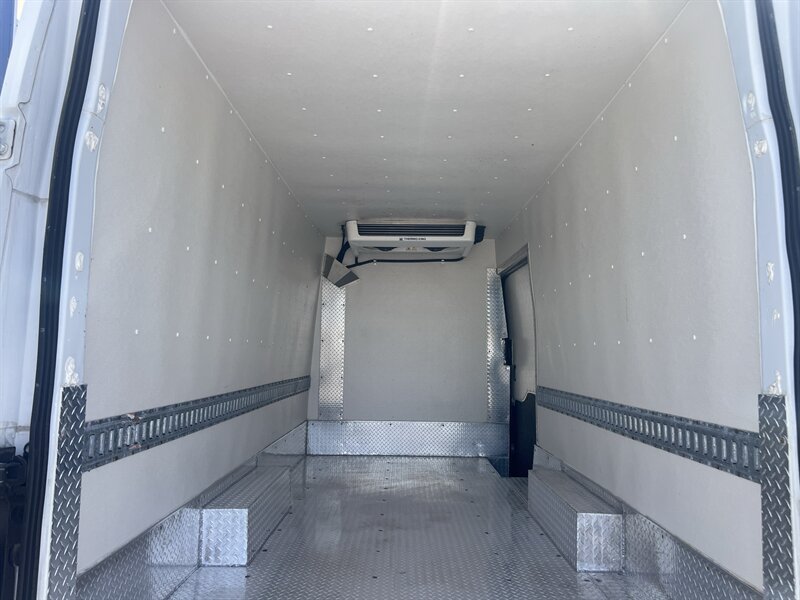 Used 2022 Ford Transit 250 148 High Roof Extended RWD image 16