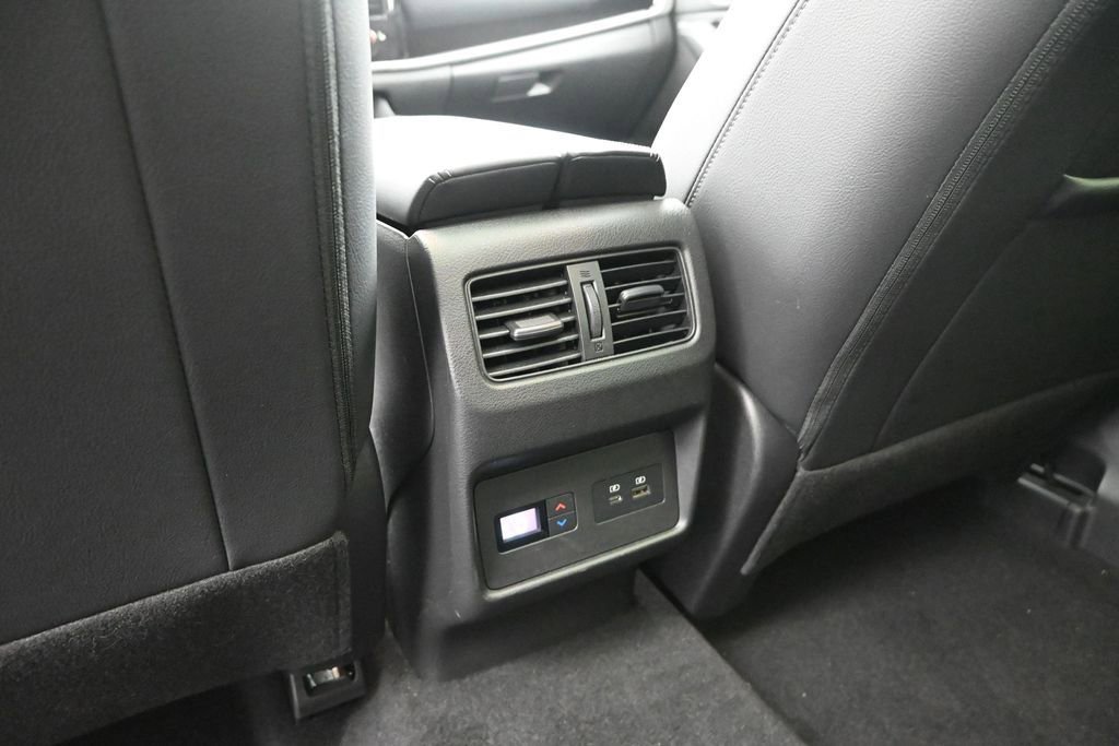 Used 2023 Nissan Rogue SL w/ SL Premium Package FWD image 13