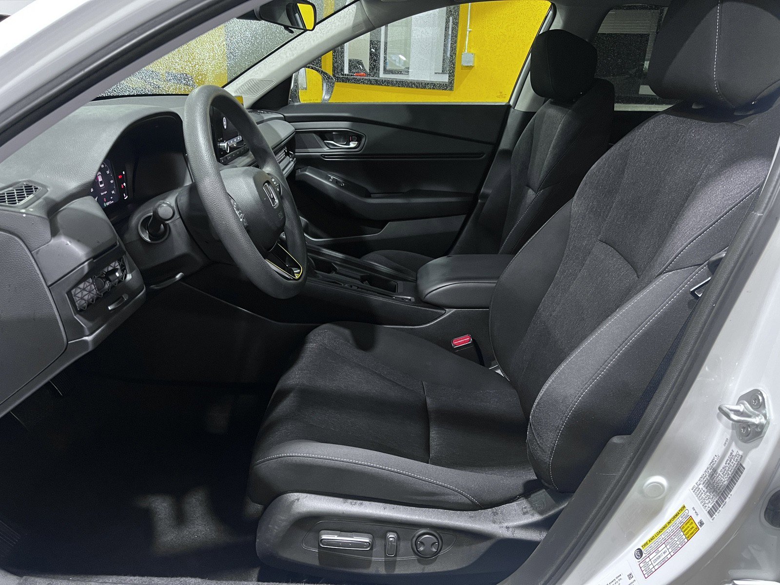 Used 2023 Honda Accord EX image 15