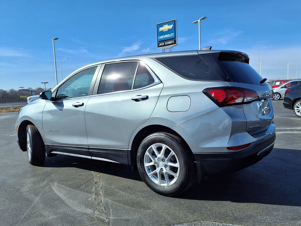 Used 2024 Chevrolet Equinox LT w/ LPO, Floor Liner Package AWD/4WD image 33